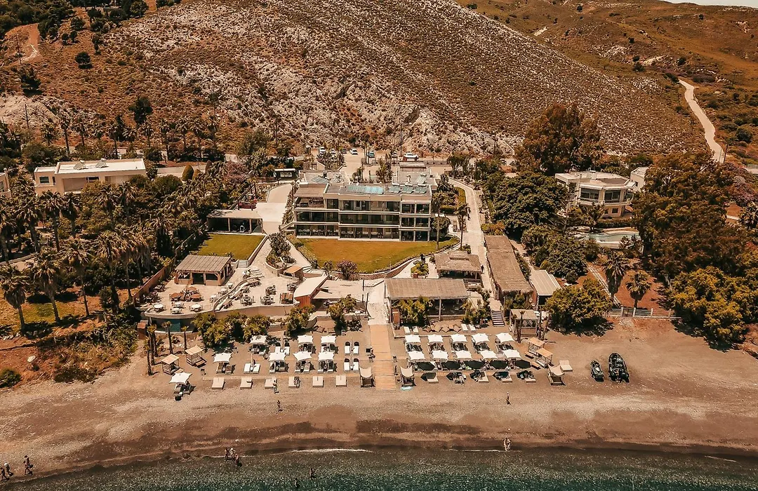 Sagredo Beachfront Retreat & Spa By E-Geo-1