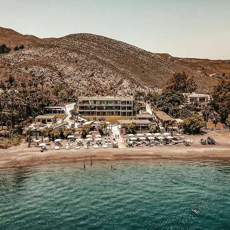 Sagredo Beachfront Retreat & Spa By E-Geo-3